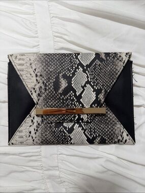 Python-Print Black & White Envelope Clutch with Gold Bar